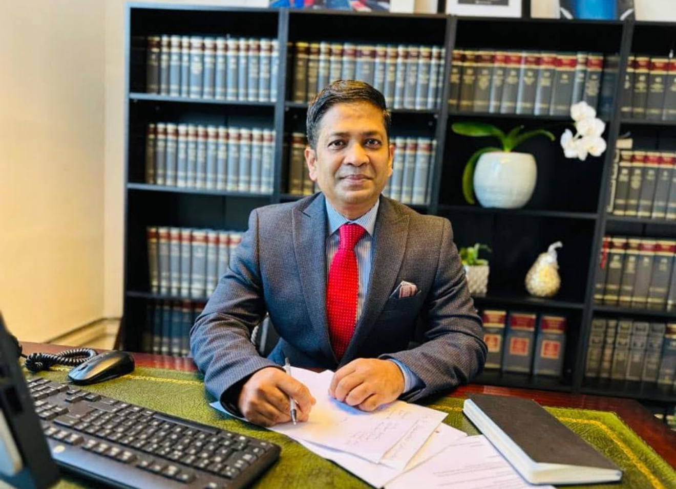 তারেক রহমানের ঘনিষ্ঠ সহচর ব্যারিস্টার নাসের খান এবার বাঞ্চারামপুরের মানুষের পাশে